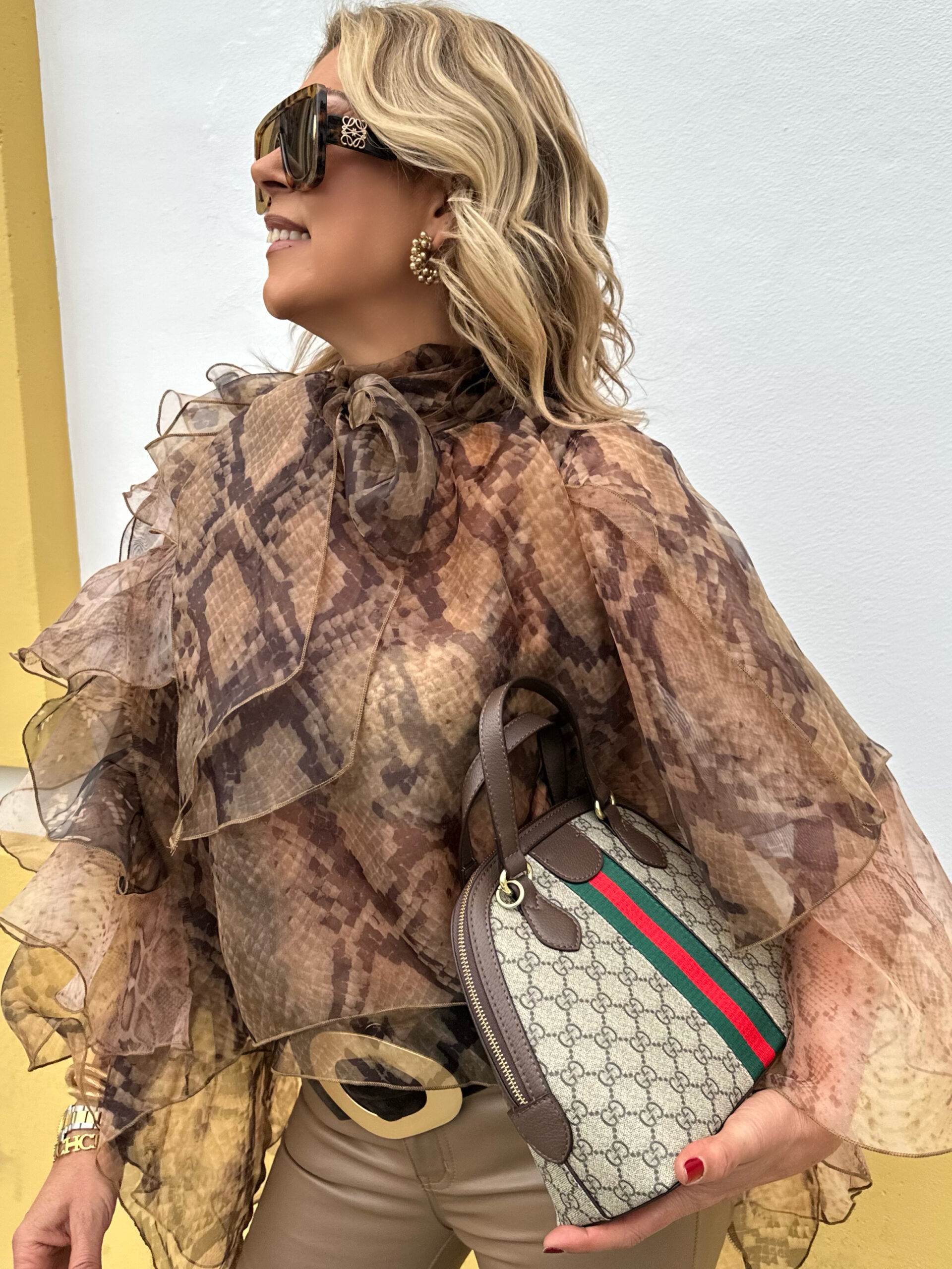 {"data":{"source_type":"vicut","source_platform":"mobile_1","pictureId":"EFD4865A-3F1D-4986-8792-875E3DDF808F","capability_name":"capcut_photo_editor","os":"ios","region":"ES","enterFrom":"new_image","client_key":"aw889s25wozf8s7e","appVersion":"16.3.0","editType":"image_edit","product":"vicut"},"source_type":"vicut","tiktok_developers_3p_anchor_params":"{"appVersion":"16.3.0","region":"ES","pictureId":"EFD4865A-3F1D-4986-8792-875E3DDF808F","client_key":"aw889s25wozf8s7e","os":"ios","enterFrom":"new_image","capability_name":"capcut_photo_editor","editType":"image_edit","source_type":"vicut","source_platform":"mobile_1","product":"vicut"}"}